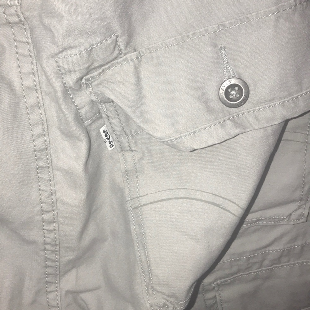 - Mens - Levi’s cargo utility shorts 33 - Picture 4 of 8